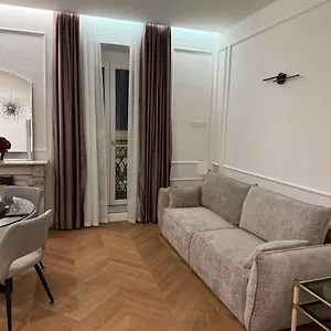 twins-apartment.hotelitalianriviera.com/