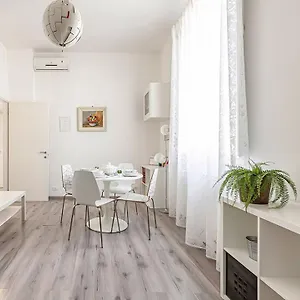 Coliseum View - Diana's House By Rentbeat Apartment